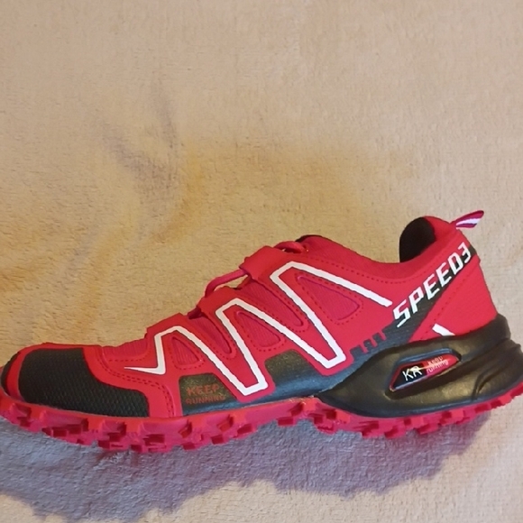 Speedo Vibrant Red Sneakers - Picture 4 of 8